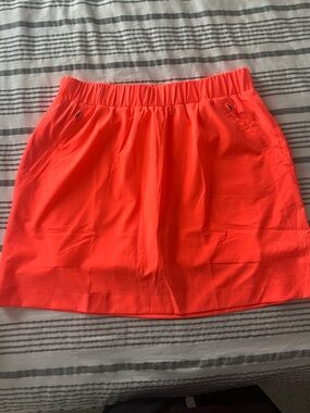 Lou & Grey Neon Coral Athletic Skort